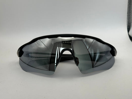 Deportiva FAST plateada