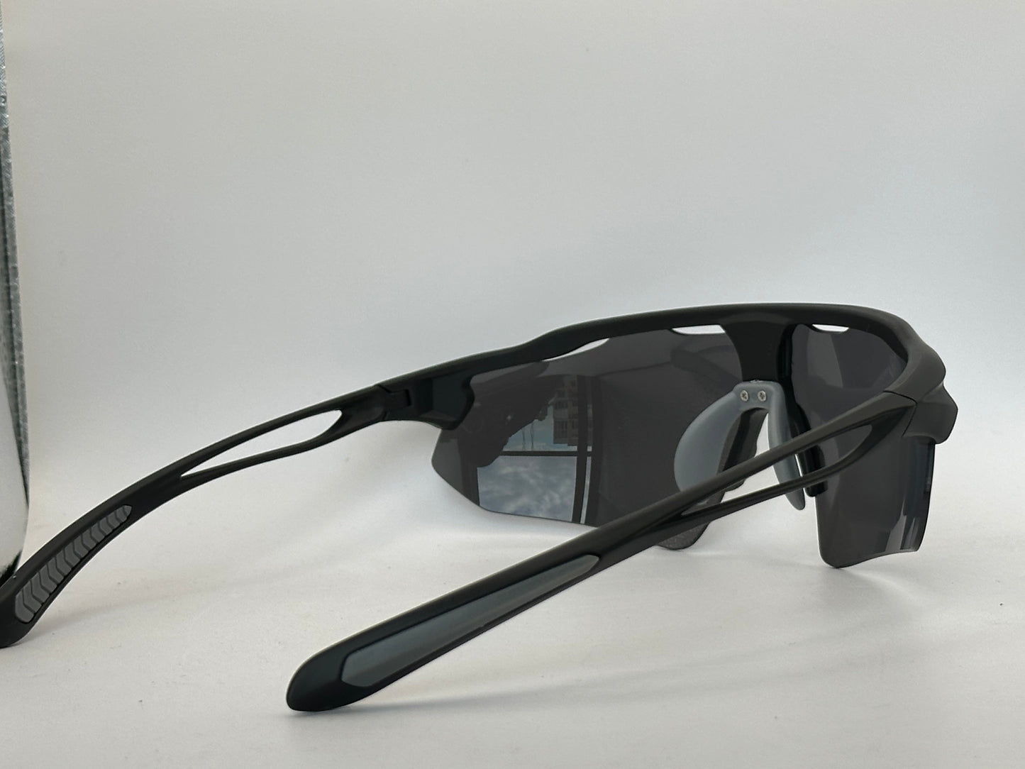 Deportiva FAST plateada