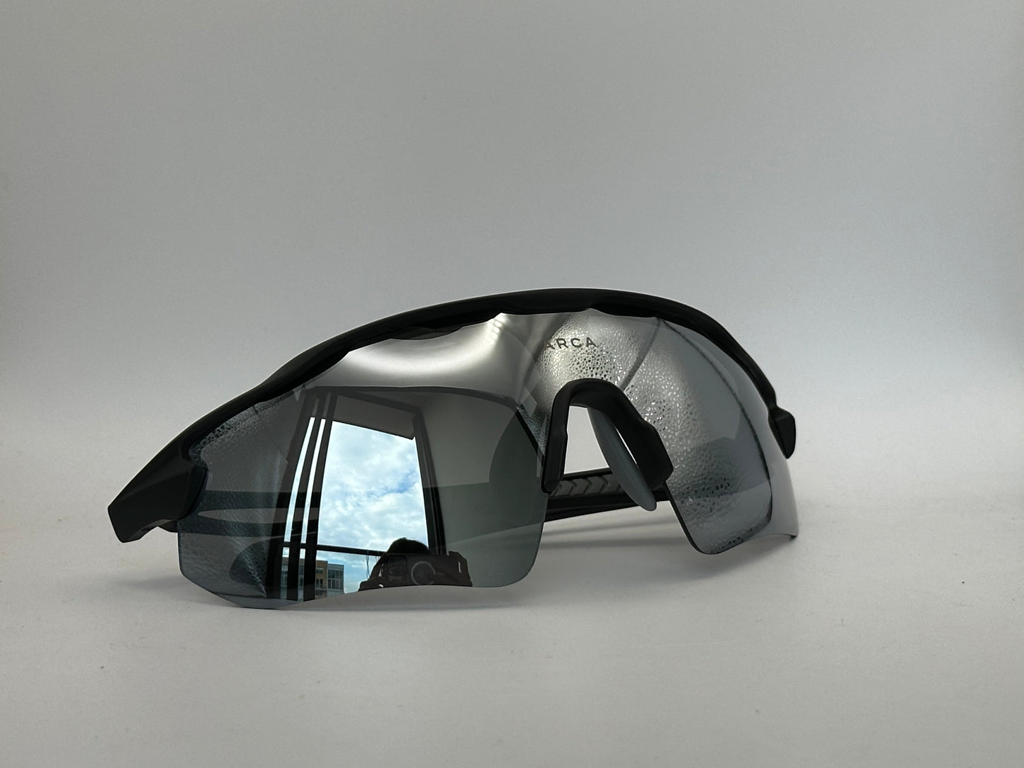 Deportiva FAST plateada