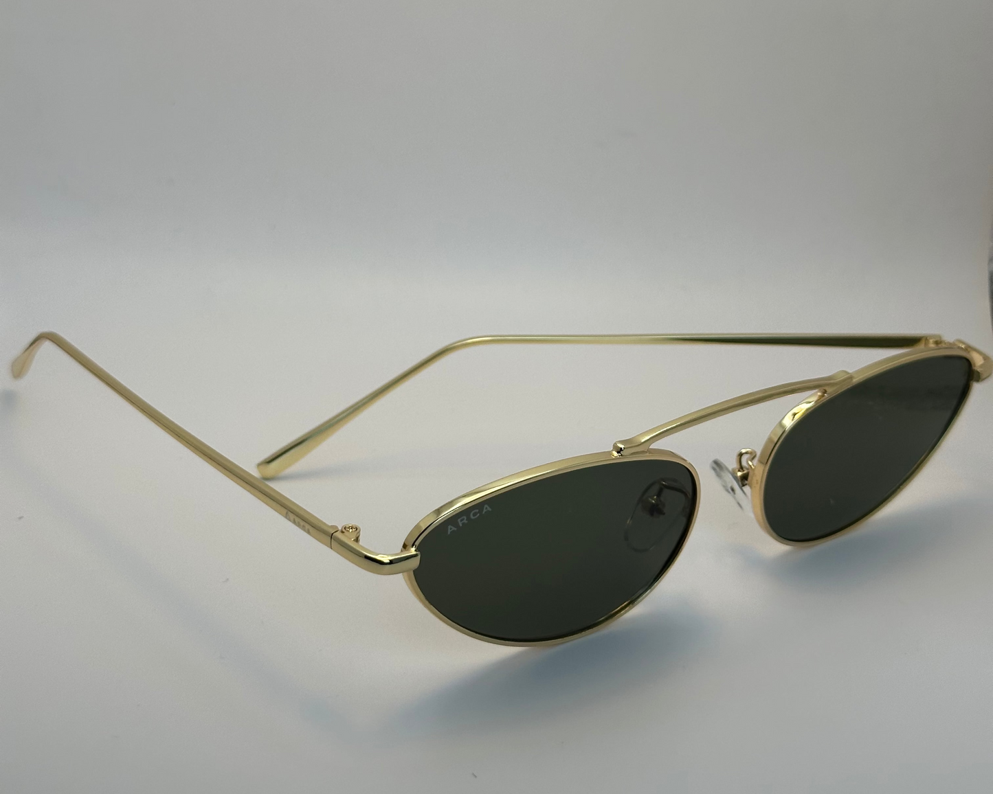 Nova Gold Black