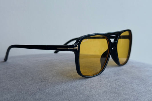 Carrera amarillo